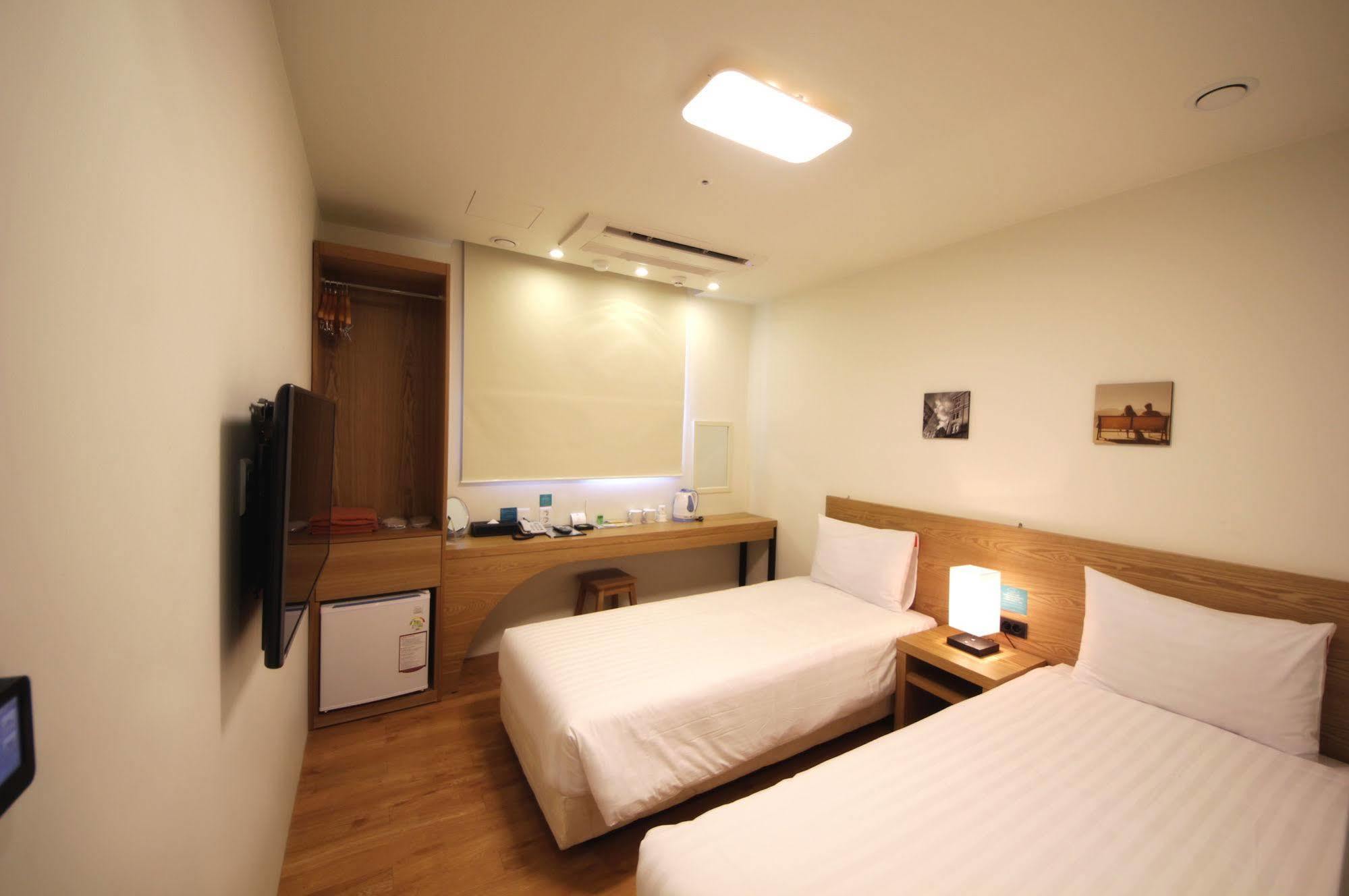Hotel Localstitch Euljiro Seoul Exterior foto